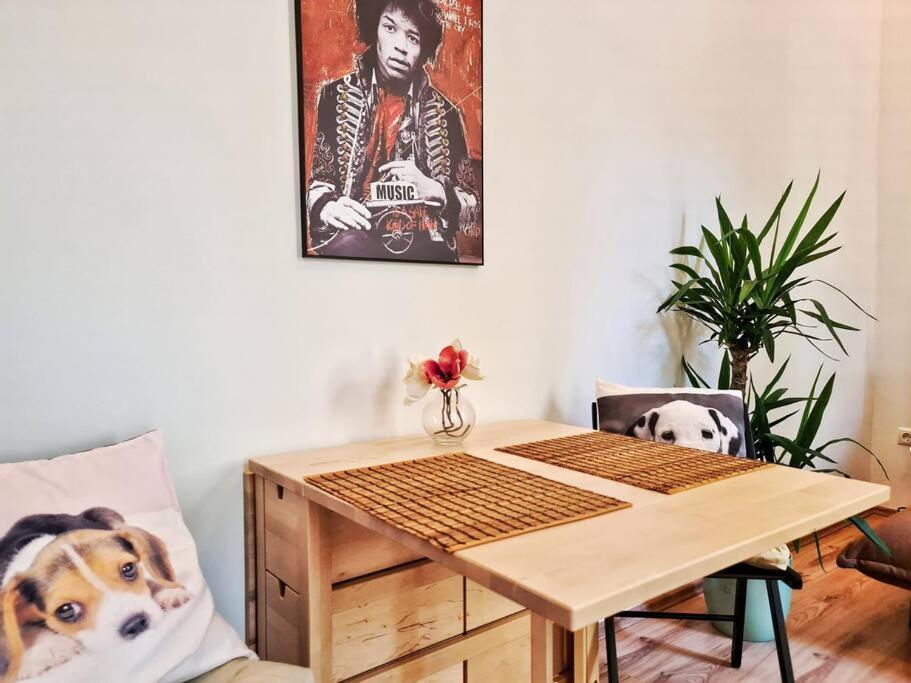 Magic-Trio-Apartment-Im- Zentrum-Von-Wien Luaran gambar